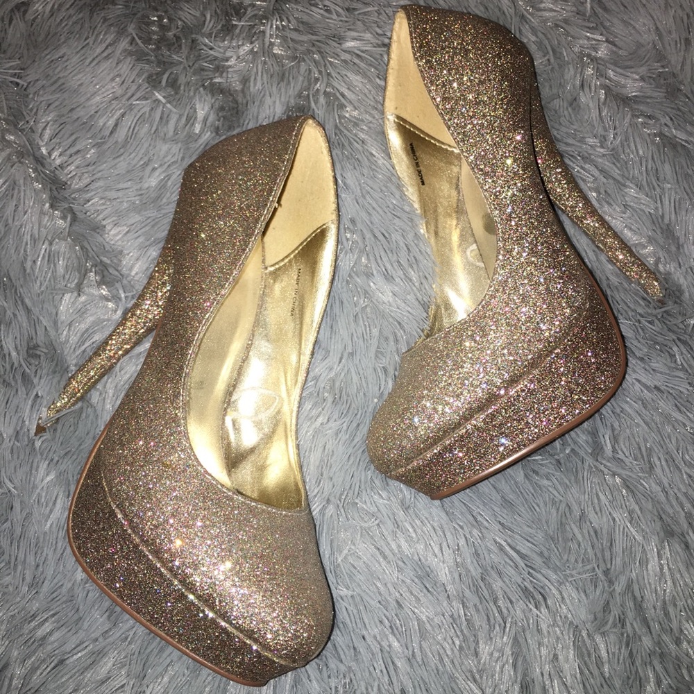 Glittery Heels ✨